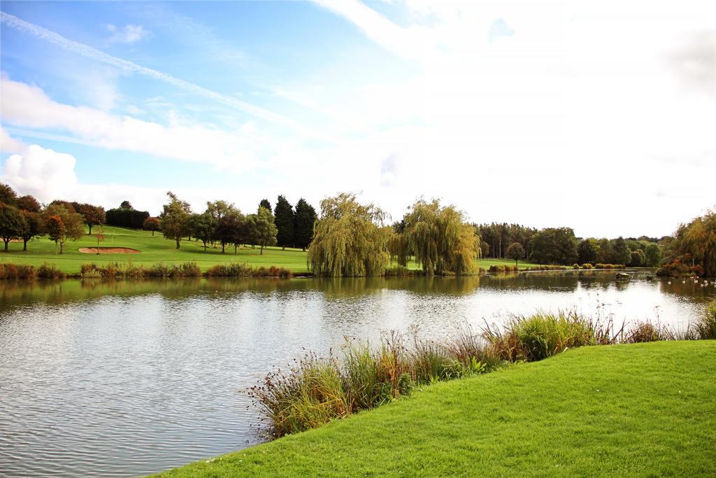 Windmill Village Hotel, Golf Club & Spa, BW Signature Collection Coventry Exteriér fotografie